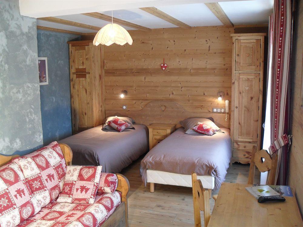 Hotel Alpina Morzine Bagian luar foto