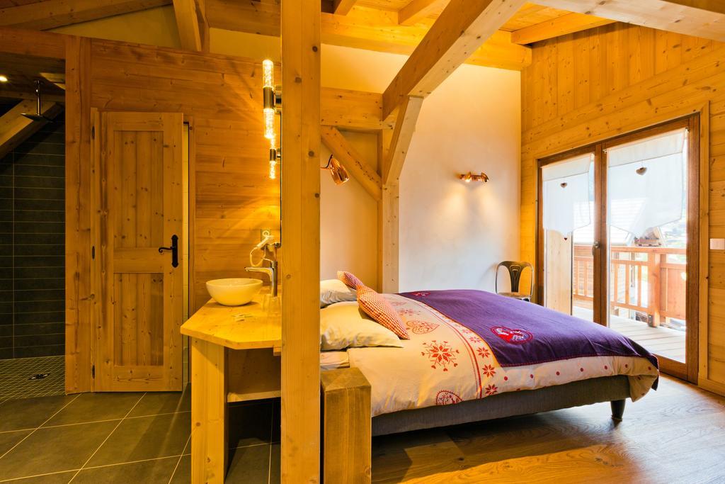 Hotel Alpina Morzine Bagian luar foto